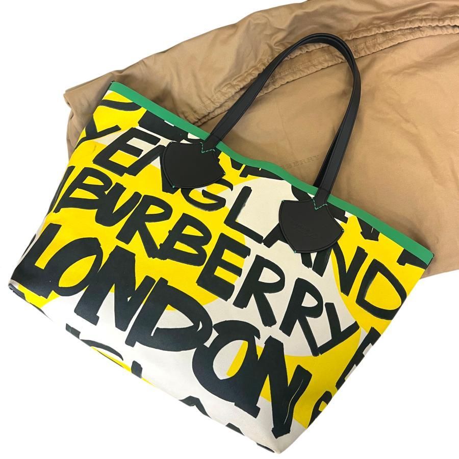 BURBERRY バーバリー バッグ グラフィティ リバーシブル ラージ トート 