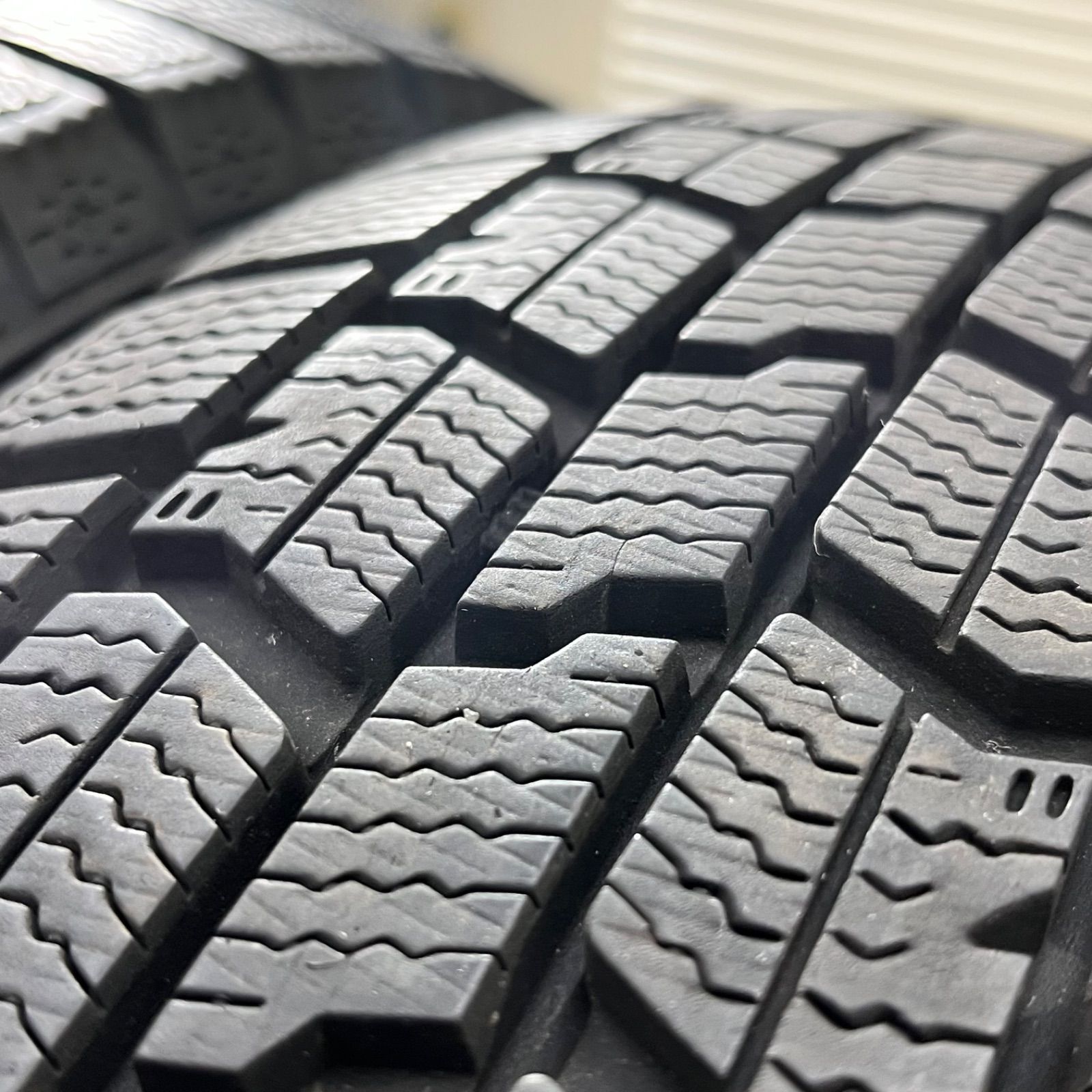 スタッドレスタイヤ