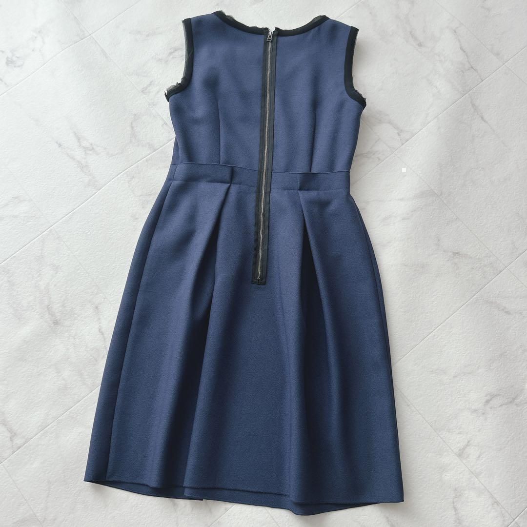 コサージュ付き