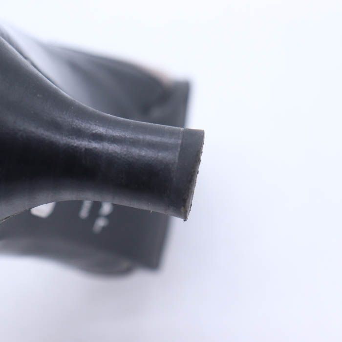 23. グレー×ブラック