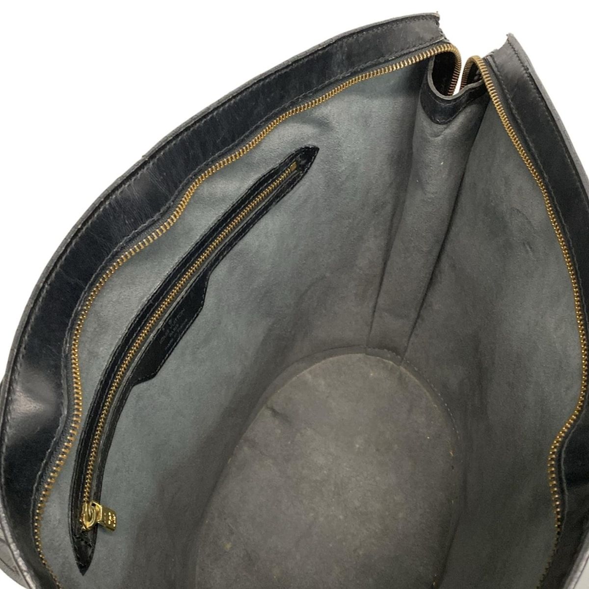 LOUIS VUITTON(ルイヴィトン) ショルダーバッグ エピ サン・ジャック