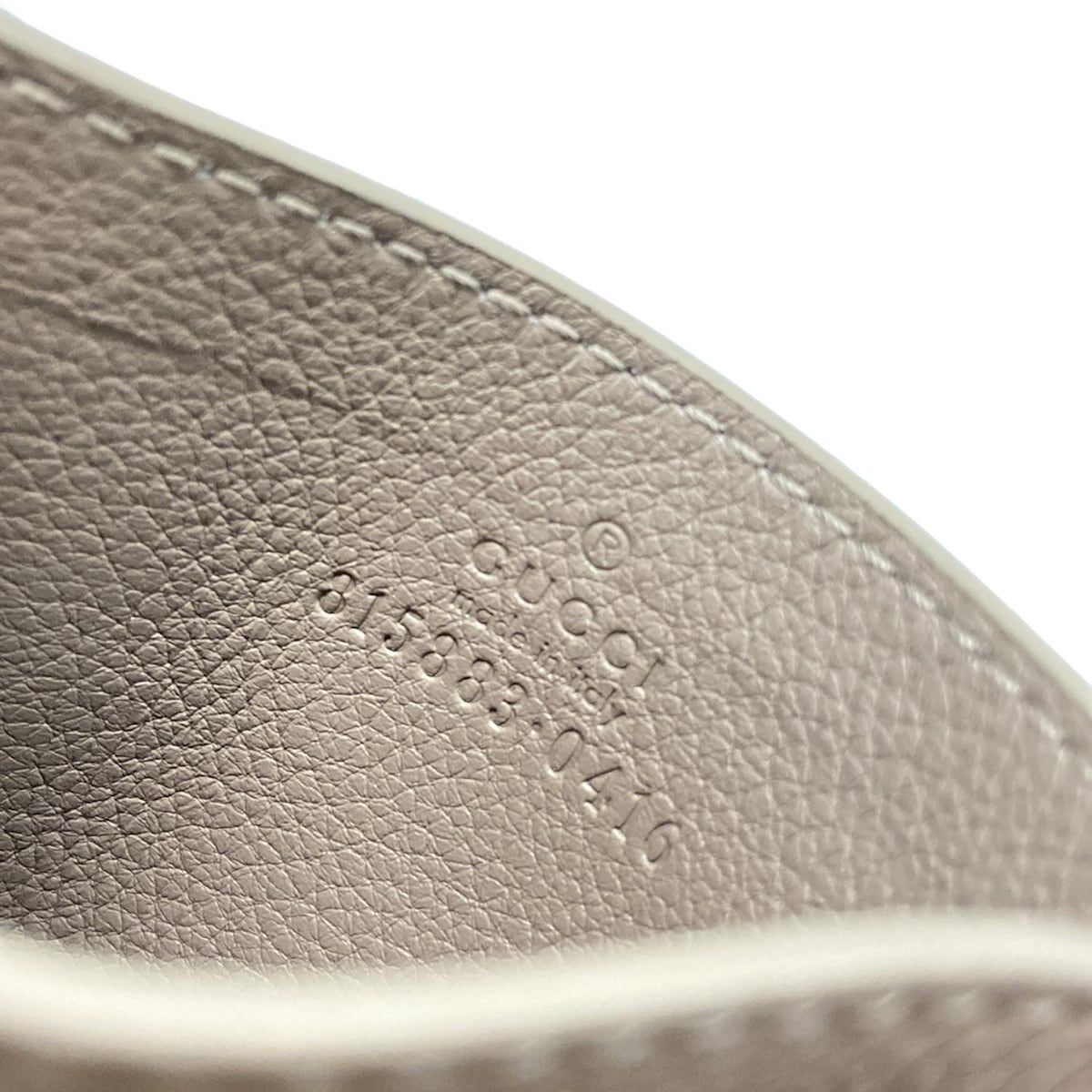  GUCCI グッチ カードケース GGエンブレム 815883 ベージュ レザー カードケース 小物