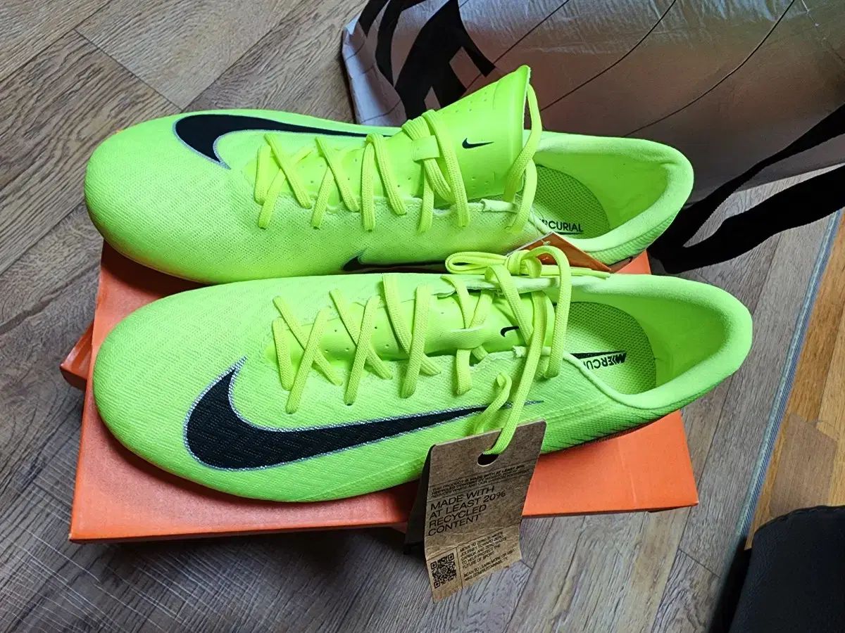 NIKE サッカーシューズ マーキュリアル ベイパー 16