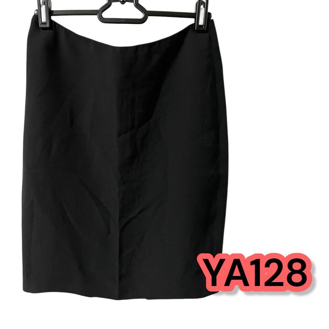 GIORGIO ARMANI ジョルジオアルマーニ スカート 黒 ブラックサイズ38 管理YA128