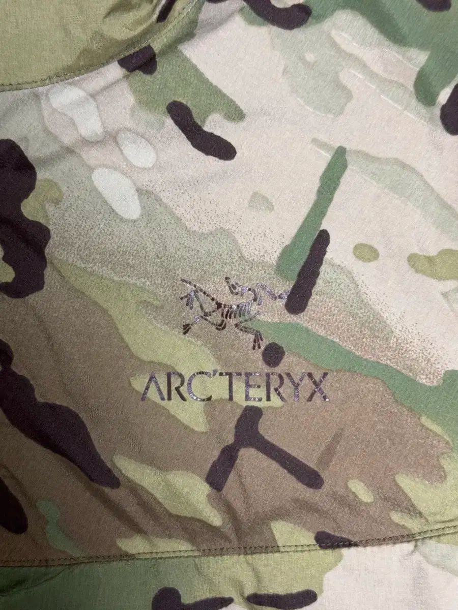 M アークテリクス リーフ コールド WX フーディー マルチカム