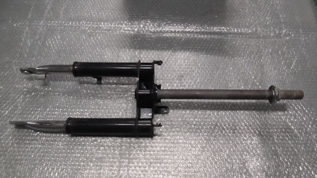 トゥデイ FI AF 67 1514 xxx の フロントフォーク