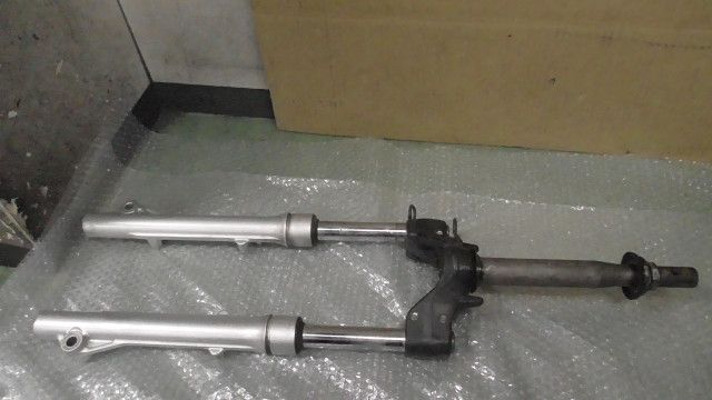 カブ50 プロ AA 04 の フロントフォーク