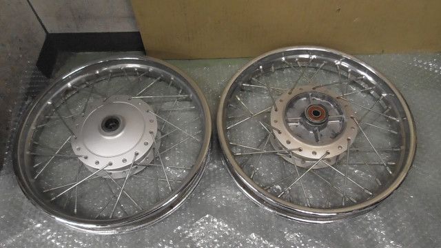 カブ50 プロ AA 04 3002 xxx の ホイールセット M 12