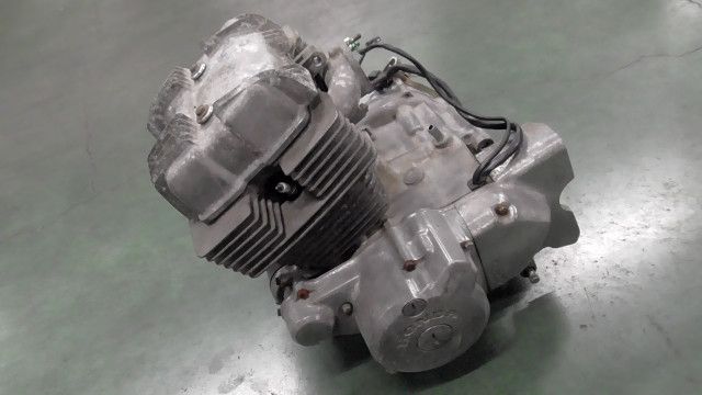 ナイトホーク250 MC 26 1102 xxx の エンジン