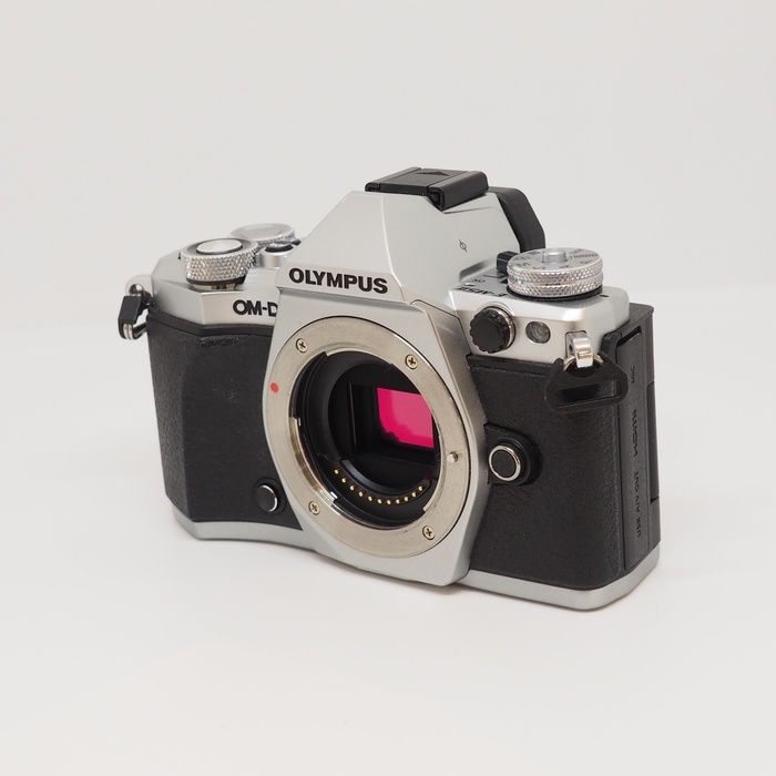 オリンパス OLYMPUS OM-D E-M5 MARK2 ボデイ シルバー