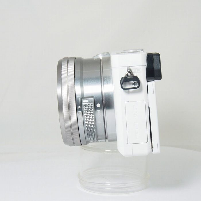 ソニー SONY α6000ホワイト パワーズームレンズキット ILCE-6000L