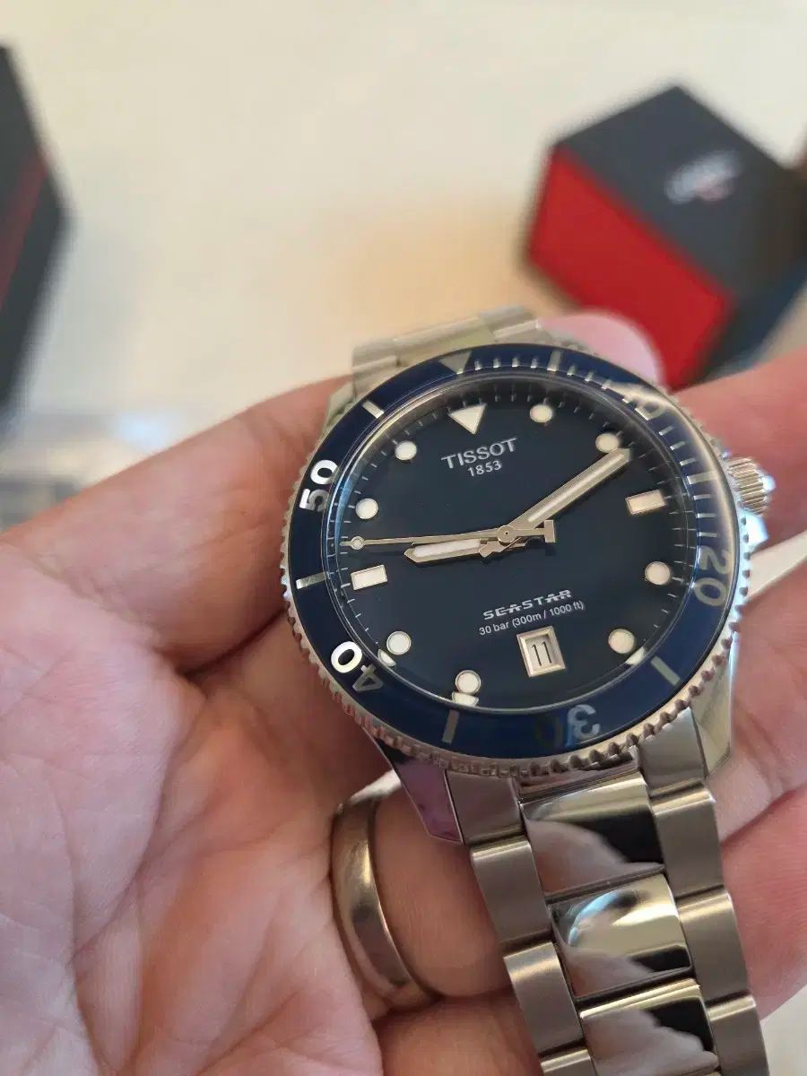 ティソ シースター 40mm クオーツ ブルー COLOR