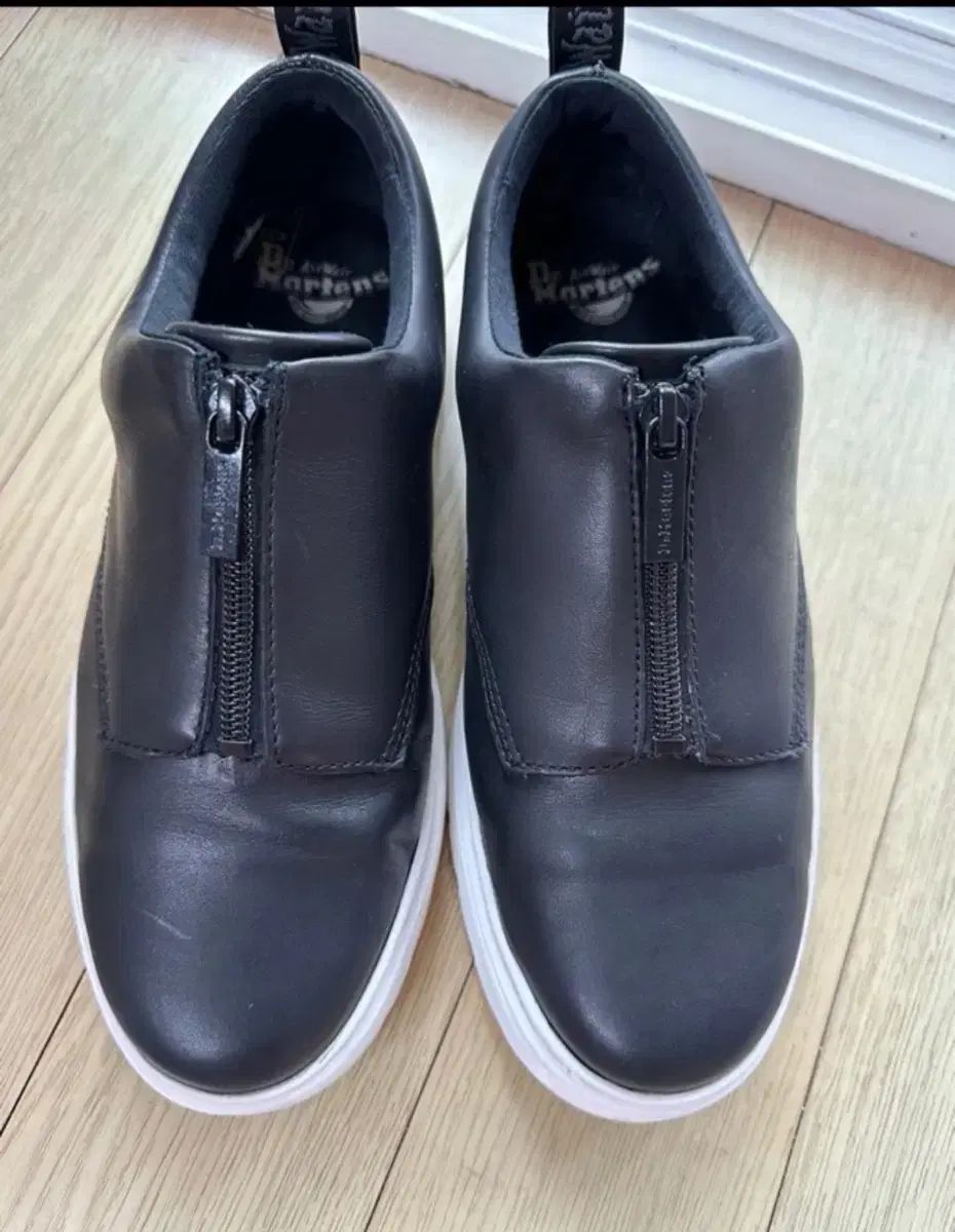 DR. MARTENS ドクターマーチン アヒル リー