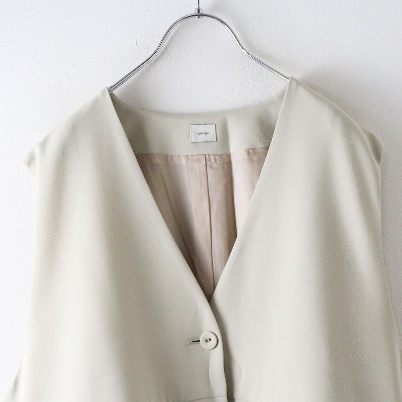 定価28600円 2025 ツムグ tumugu TB24440 ソアパールコンパクトベスト F ベージュ┃ジレ 羽織 ハオリ トップス 2400014663020 OLIVEOS_COM_TR