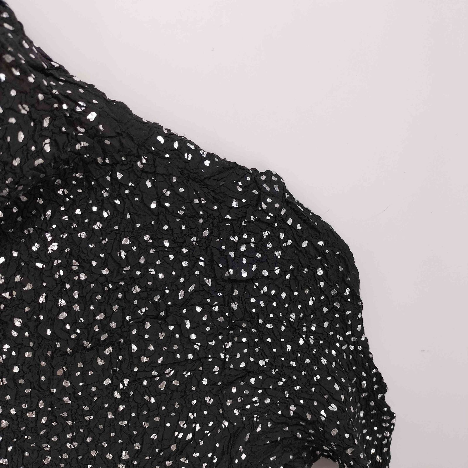 【新品】me イッセイミヤケ　シワ加工　トップス ミー イッセイミヤケ me ISSEY MIYAKE 09AW シワ加工 ランダムプリーツ