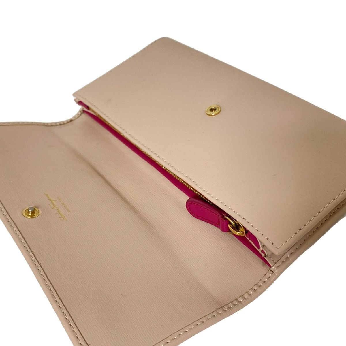 サルバトーレフェラガモ