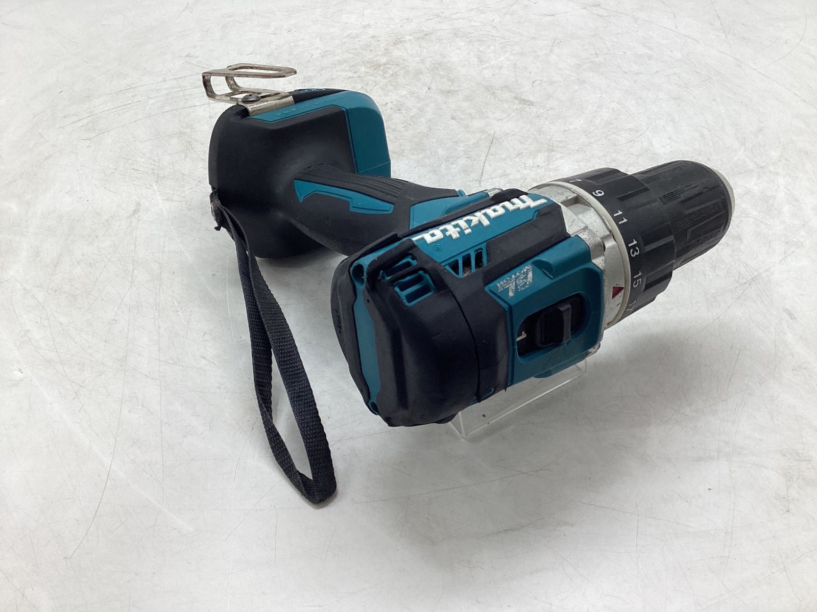 マキタ 18v充電式ドライバドリル