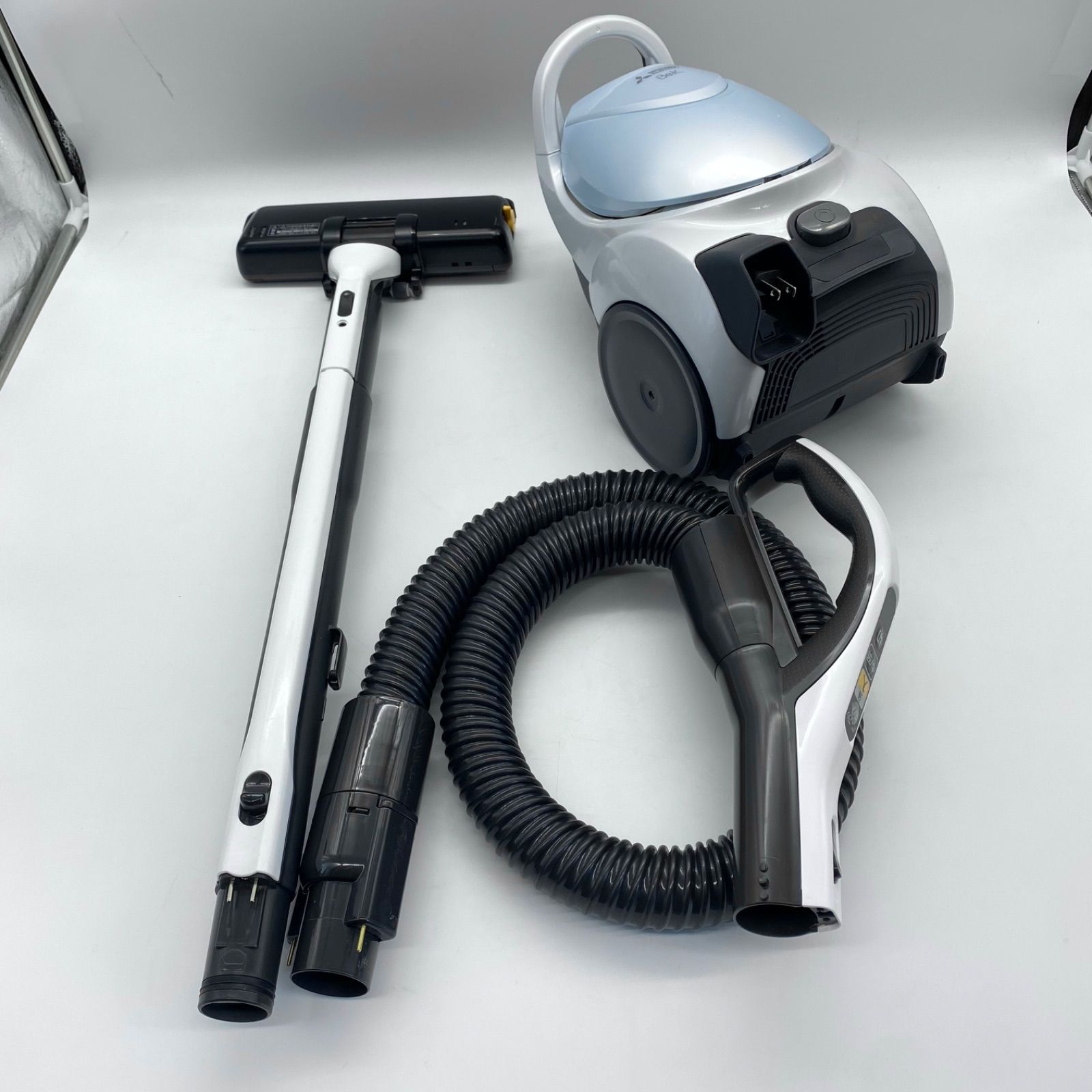 三菱 紙パック式 掃除機 TC-FM2C 2023年製 美品 - メルカリ