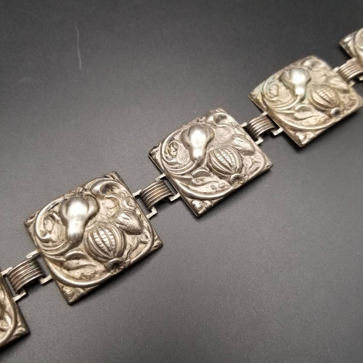 フルーツ 野菜 パターン 925 シルバー ヴィンテージ パネル ブレスレット 銀 レトロ 絵のようなチェーン 大ぶり 存在感 Y24-V