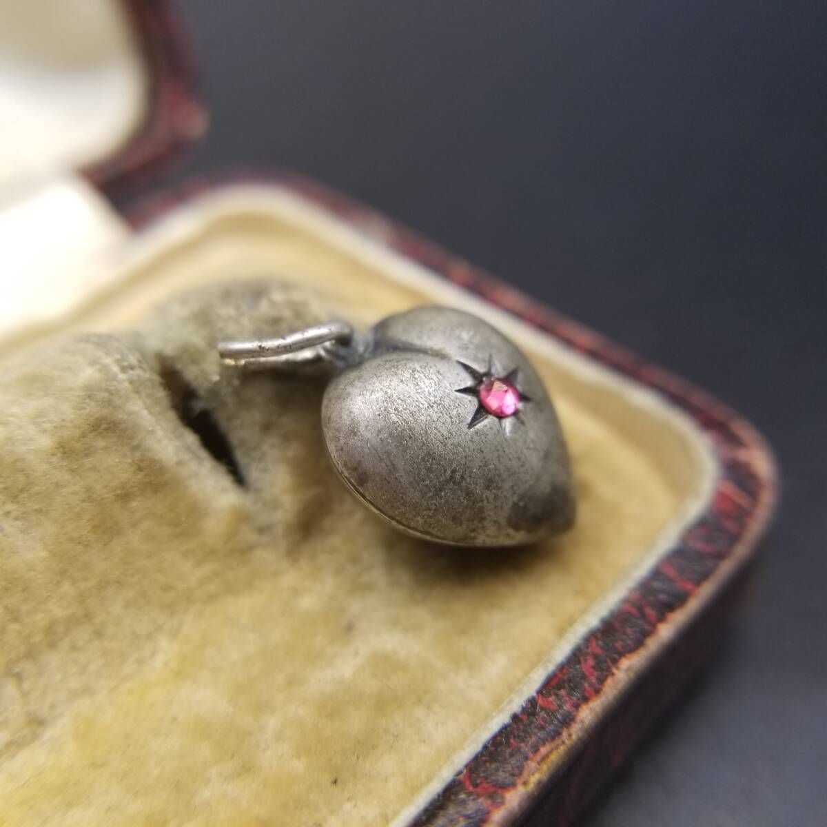 WWII期 ヴィンテージ スウィートハートジュエリー シンプル チャーム