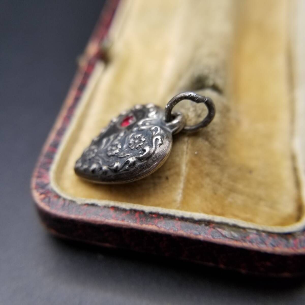 WWII期 ヴィンテージ スウィートハートジュエリー 3輪の勿忘草 チャーム 925 シルバー ペンダントヘッド 銀 ネーム彫金 Van Y 25-D