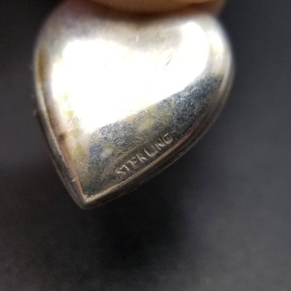 ドレスの首元 Y24-T