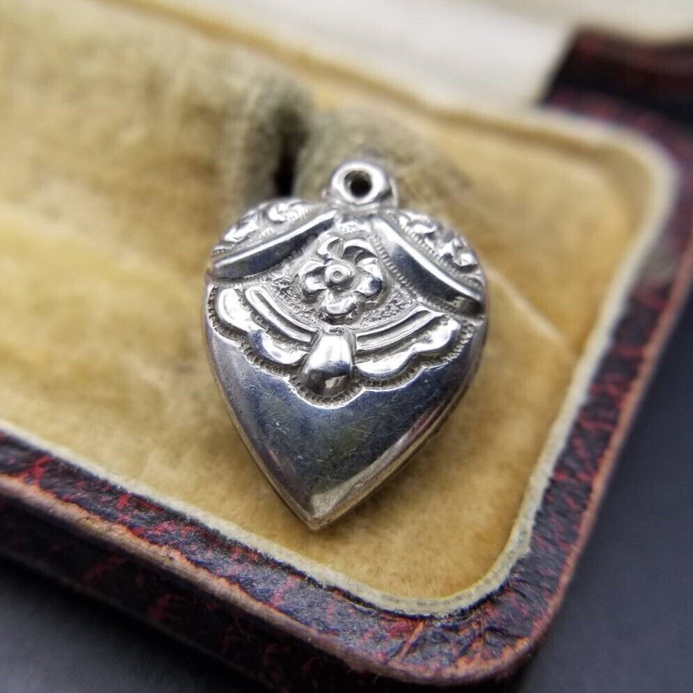 WWII期 ヴィンテージ スウィートハートジュエリー フローラル ドレープ 925 シルバー チャーム ペンダントヘッド 銀 ドレスの首元 Y24-T