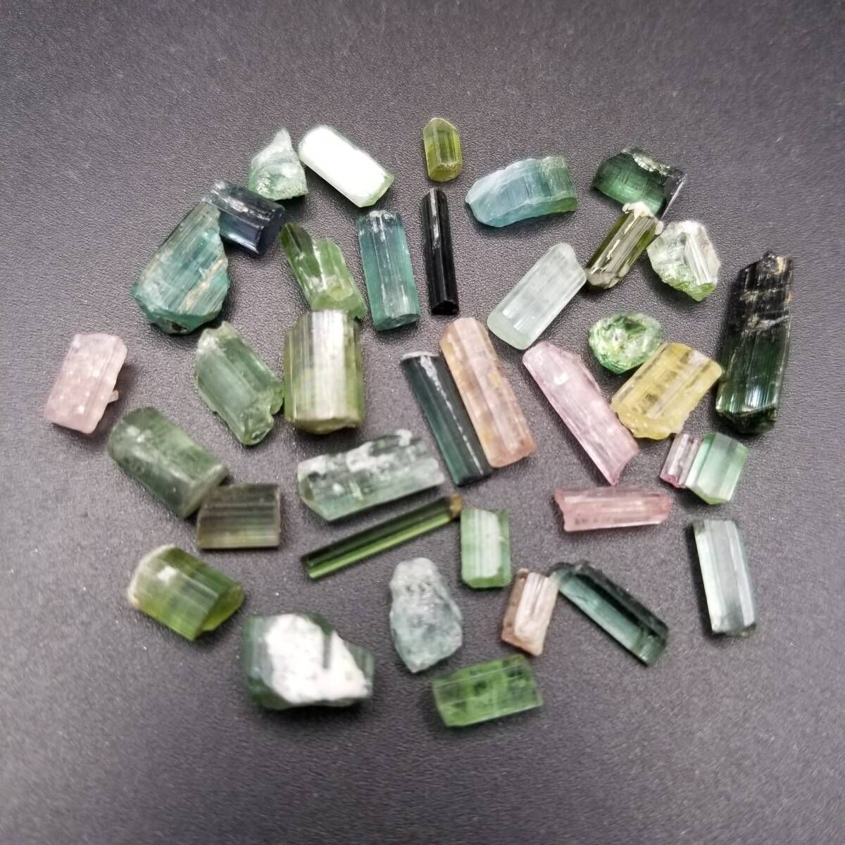 希少 トリカラー トルマリン アフガニスタン産 鉱物 鉱物標本 電気石 宝石 希少 トリカラー トルマリン アフガニスタン産 鉱物 鉱物標本 電気石