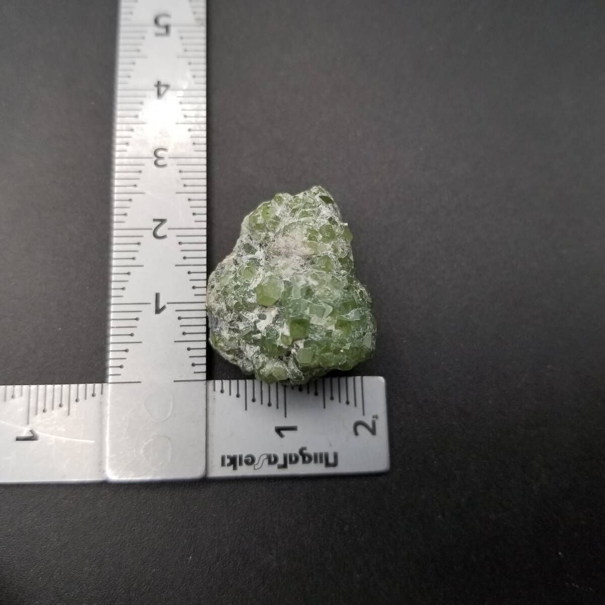 パキスタン産 デマントイドガーネット クリスタル クラスター 鉱物