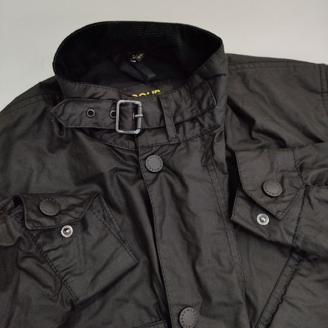 Barbour/Saturdays NYC Waxed Jacket ブルガリア製 1902426 ジャケット  