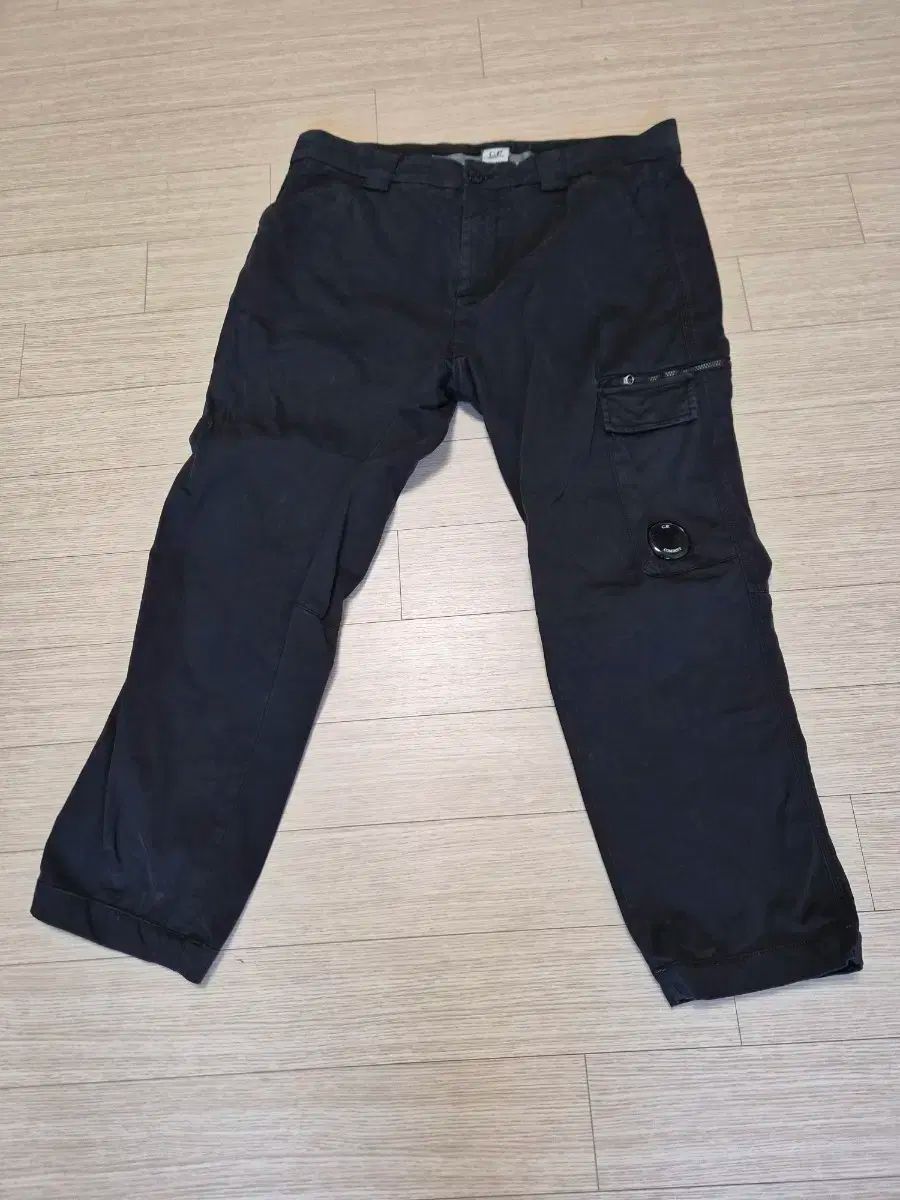 C.P. COMPANY シーピーカンパニー ズボン