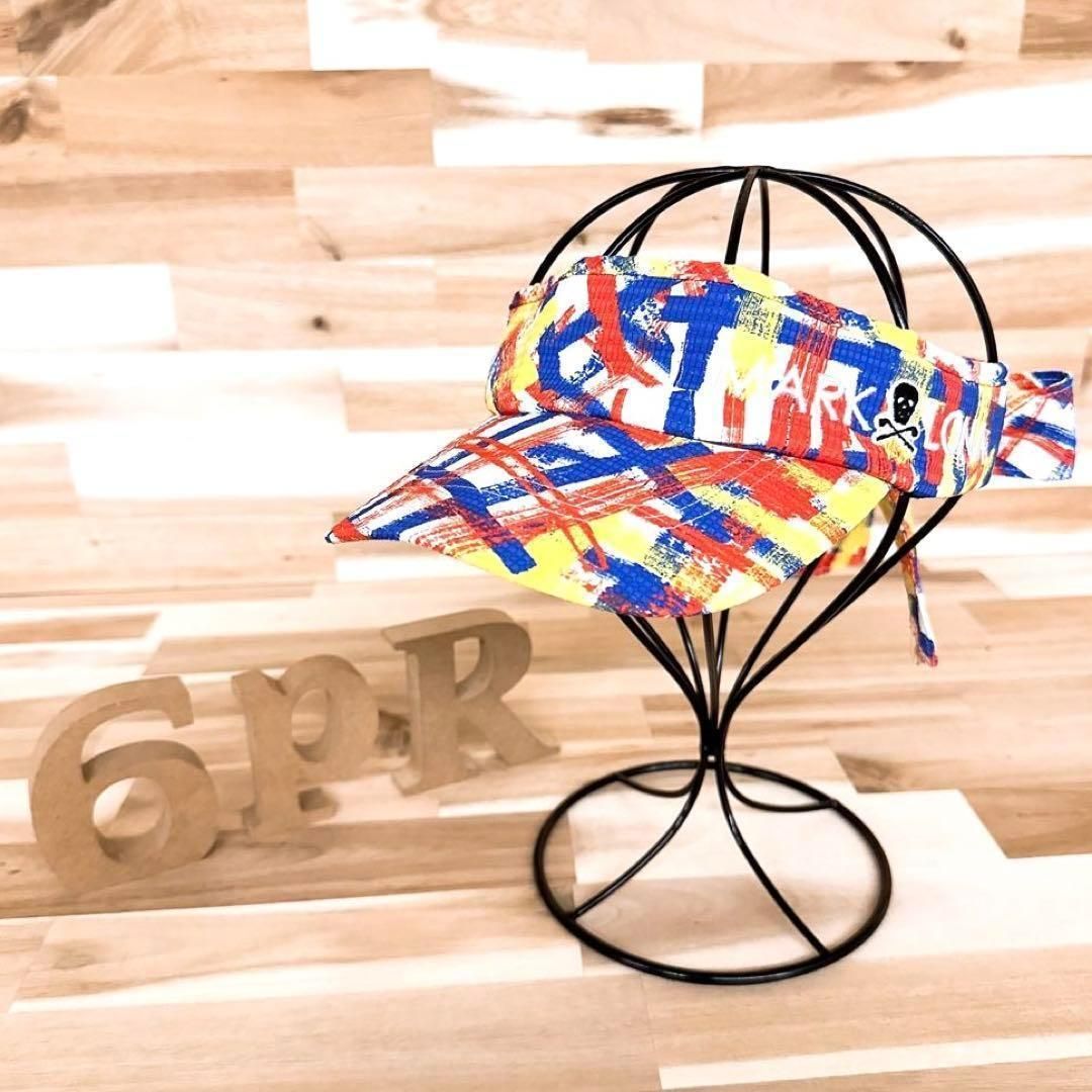 マークアンドロナ カラフル チェック アート ゴルフ サンバイザー 赤×青