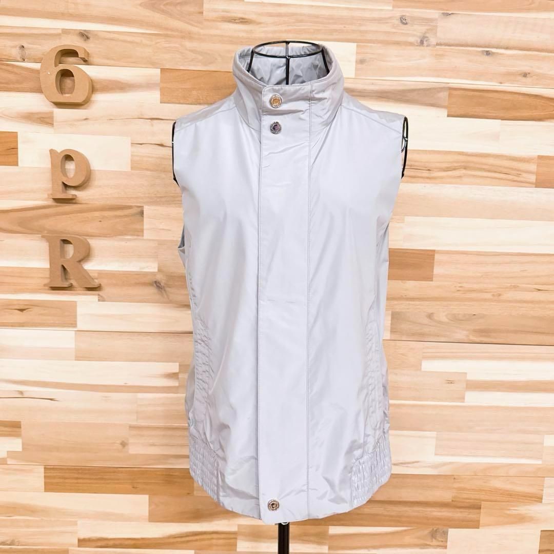 【ラルフローレン】ライト ナイロン ゴルフ ベスト 首元 中綿入り Lグレー×銀 ラルフローレン】ライト ナイロン ゴルフ ベスト 首元 中綿入り L