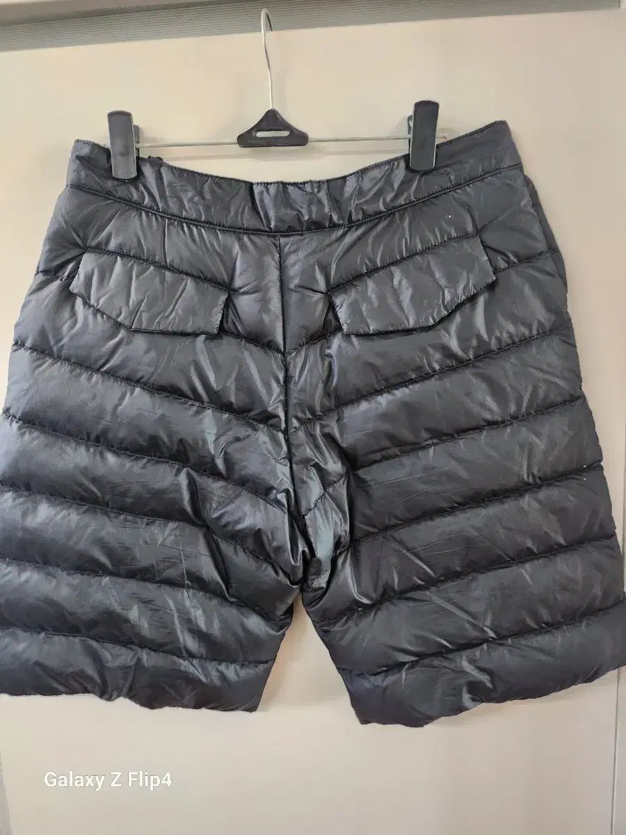 アヒルダウンベスト