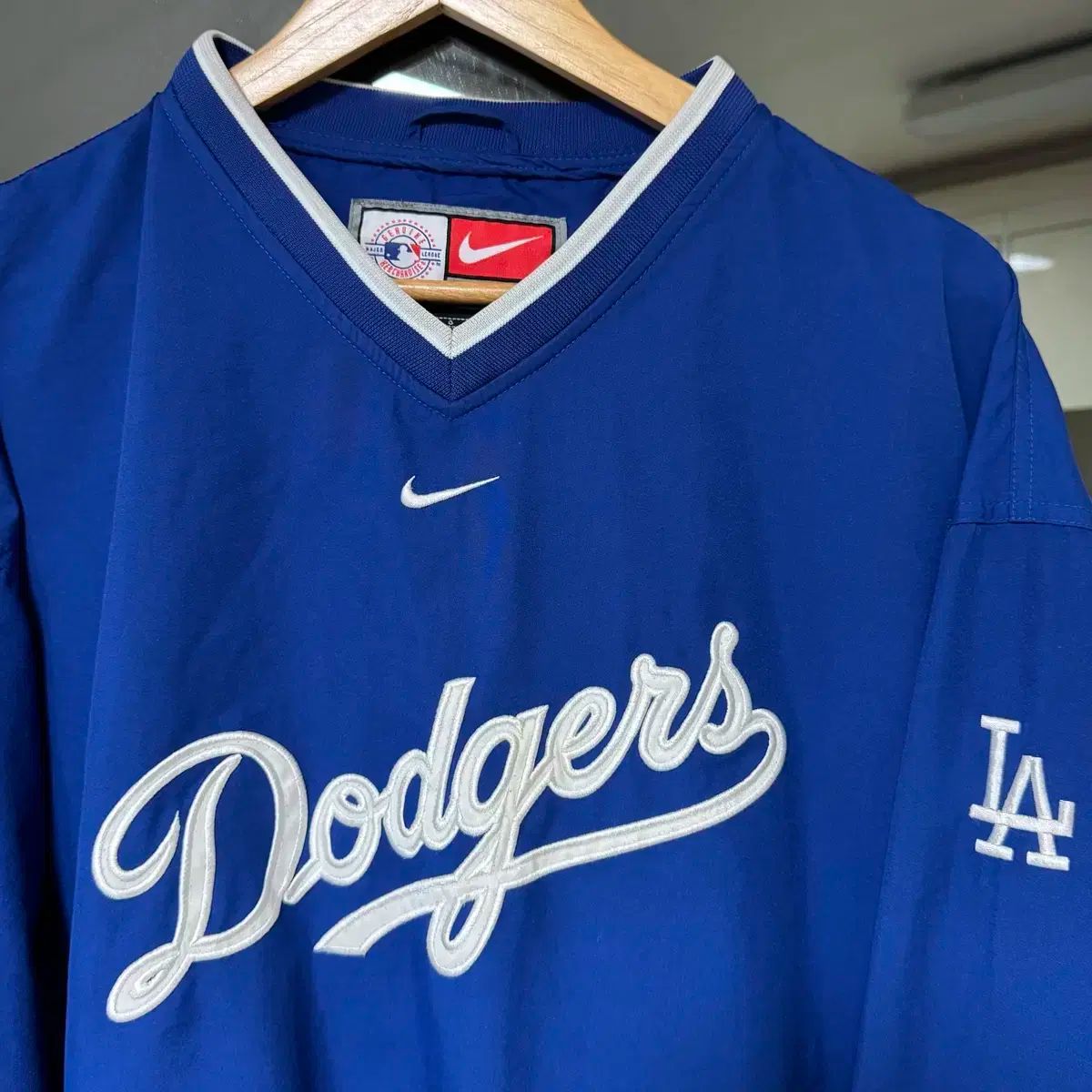L LAドジャース NIKE ウォームアップジャケット ウィンドブレーカー