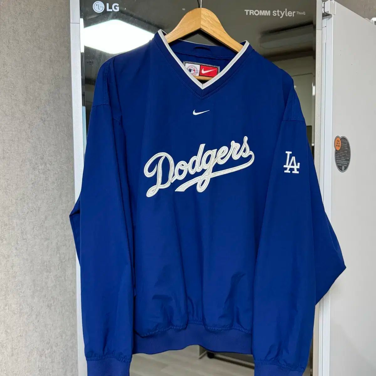 L LAドジャース NIKE ウォームアップジャケット ウィンドブレーカー