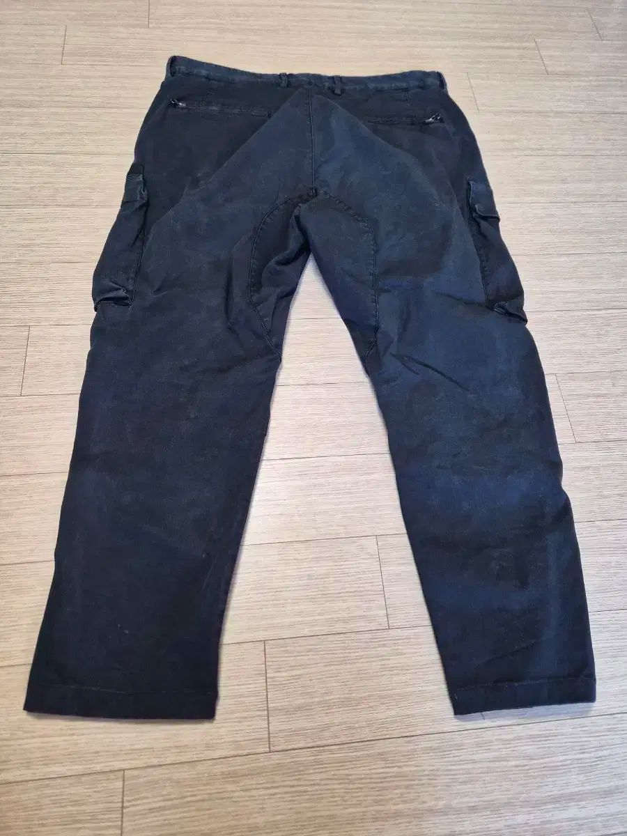 STONE ISLAND ストーンアイランド ズボン