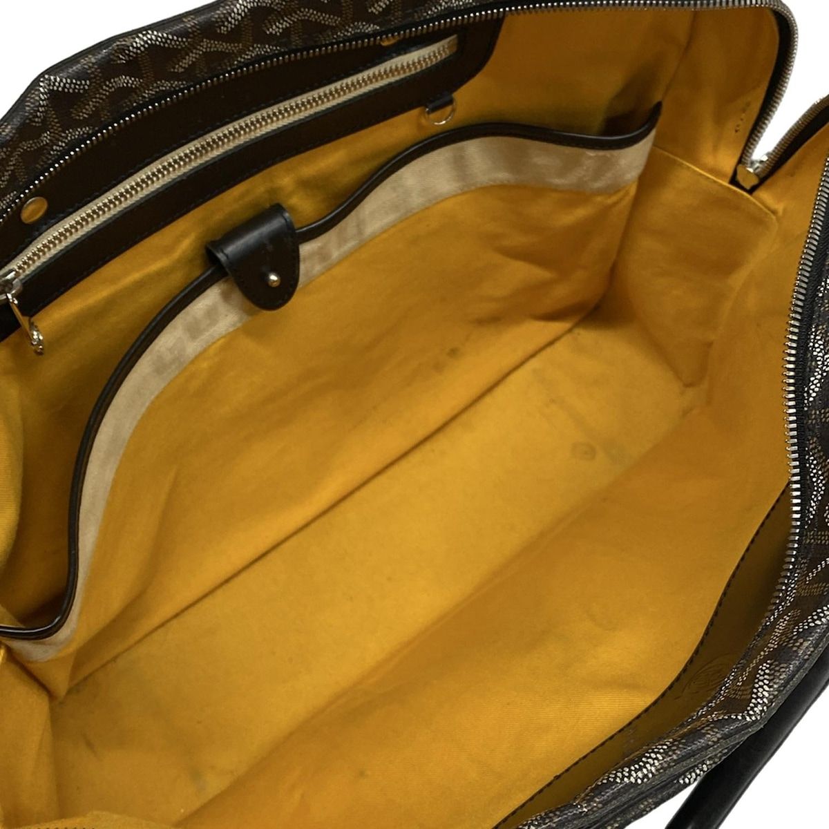 試着 GOYARD ゴヤール ビジネスバッグ アンバサッド 黒 レザー