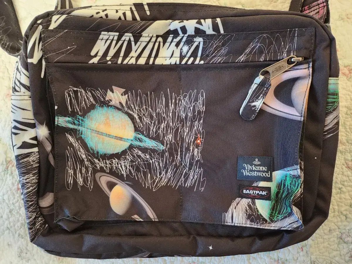 Vivienne Westwood x EASTPAK クロスバック サッチェル ブラック MERCADOAVALIA_COM_BR