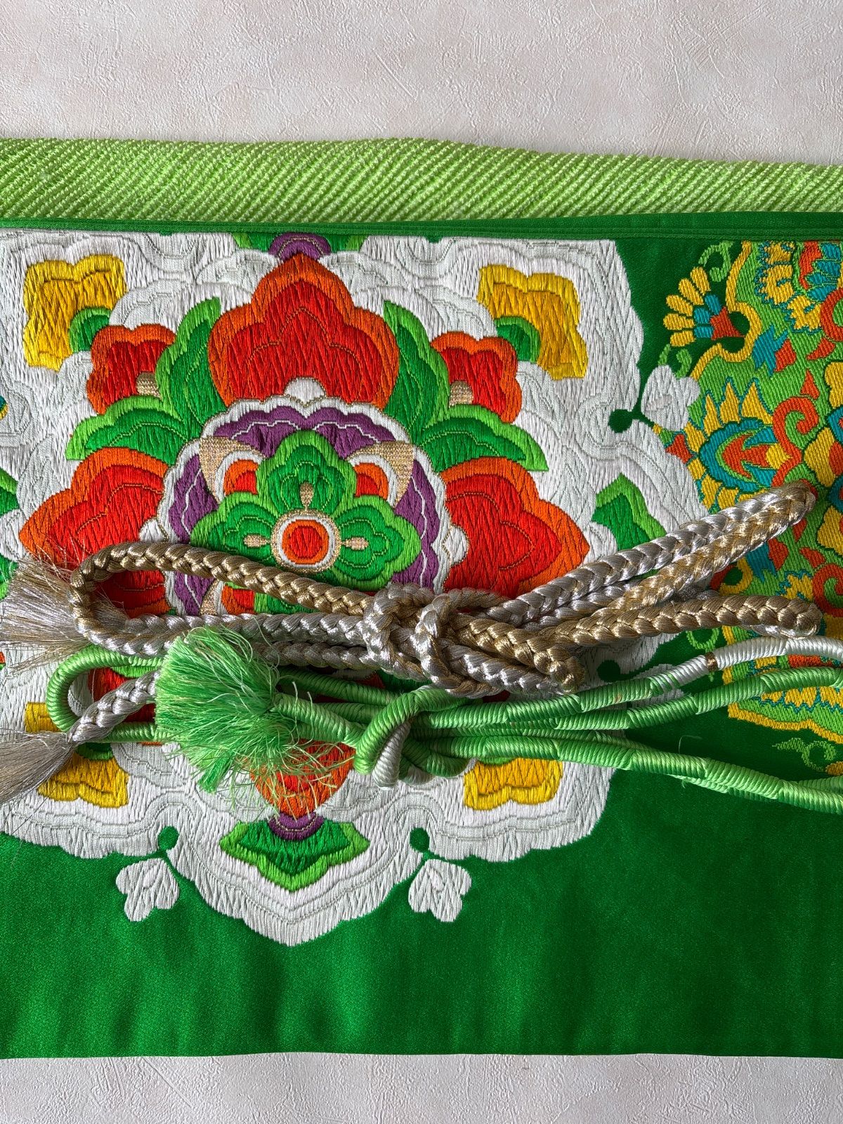 アンティーク振袖 総絞りオレンジ系 裄62 - メルカリ