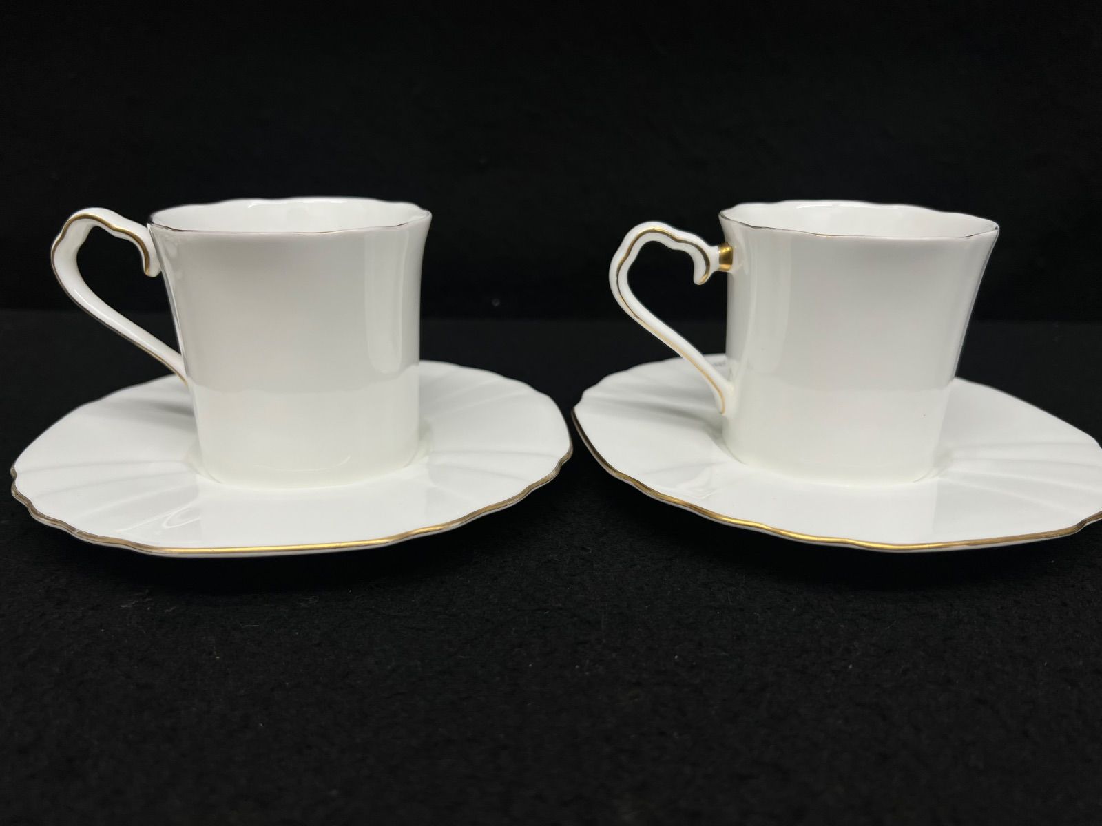 カップ-ソーサー