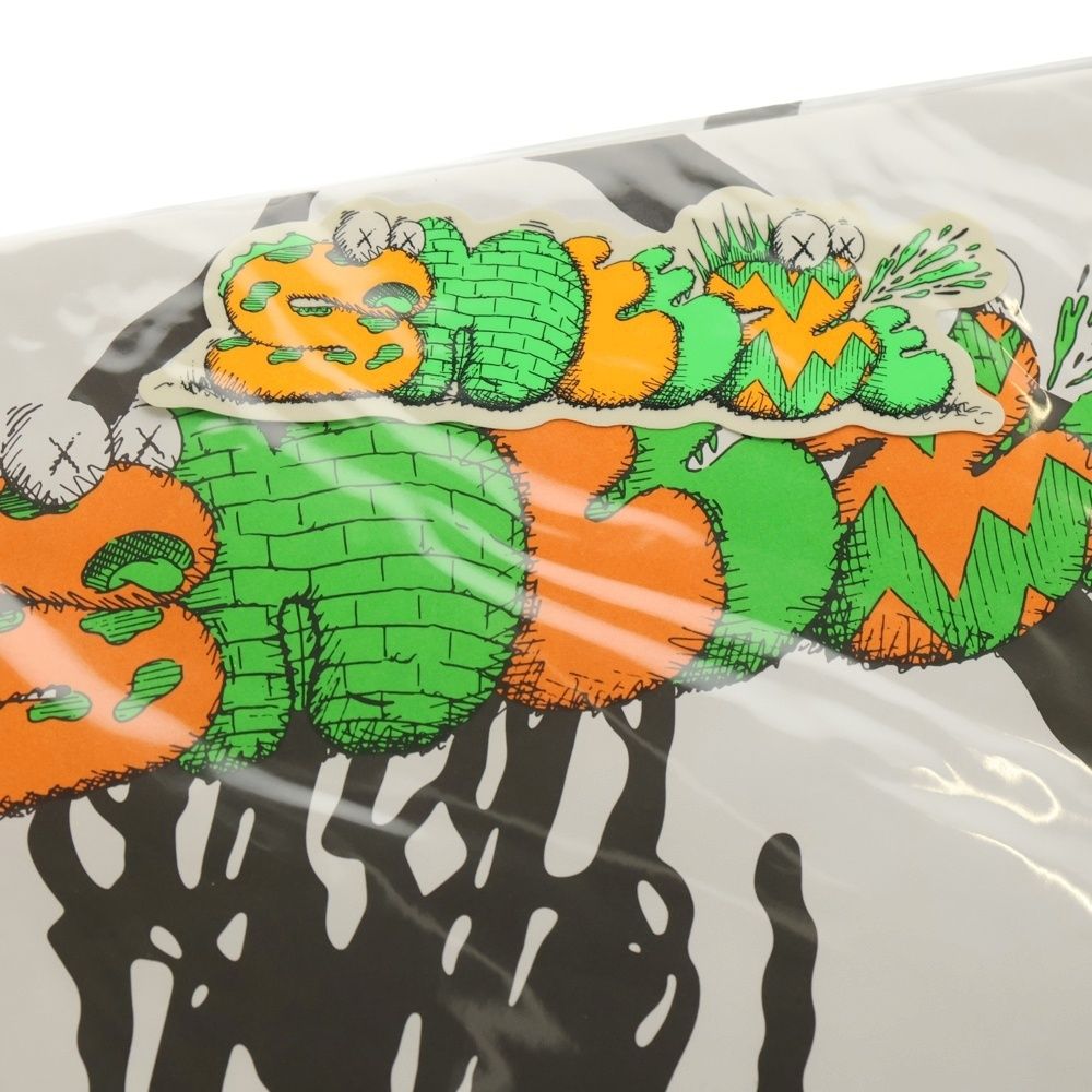 KAWS (カウズ) 2016 × SNEEZE Magazine 29 Issue KAWS SNOOPY Get Met