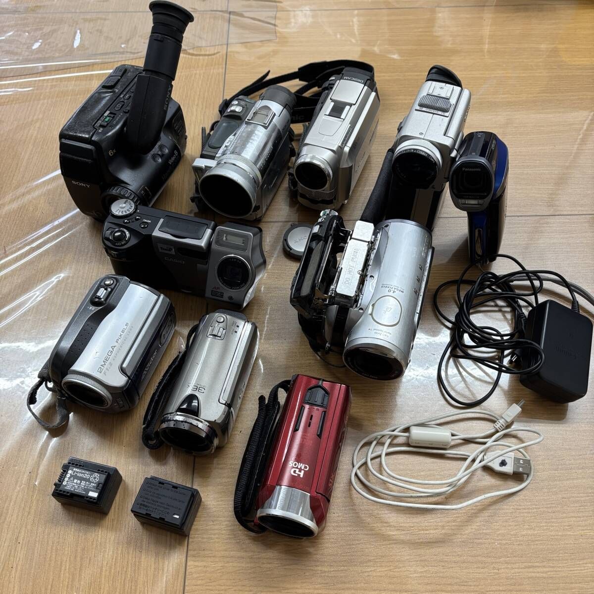 まとめ ビデオカメラ 10台セット 一部バッテリー入り個体あり P494a