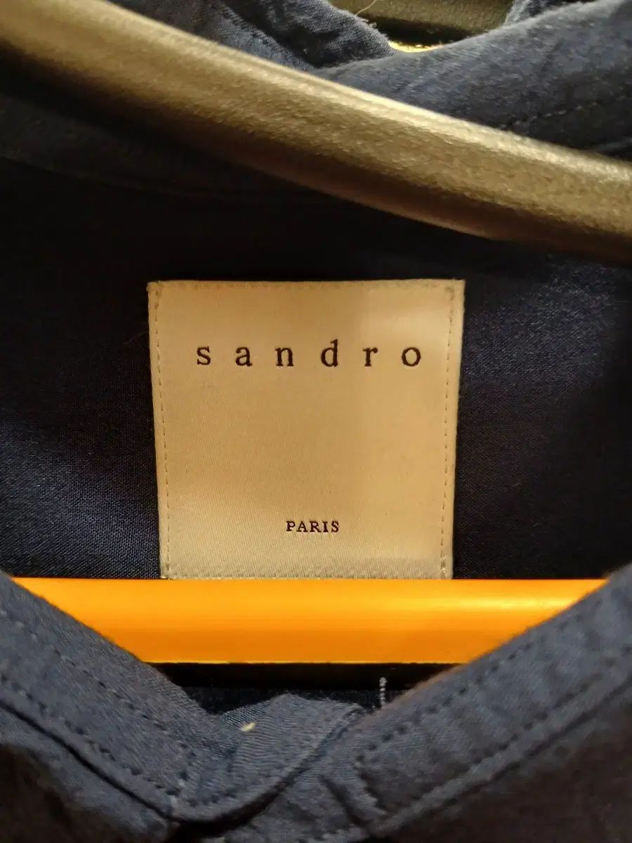 いいね 6 29 SANDRO ネイビー シャツ XL