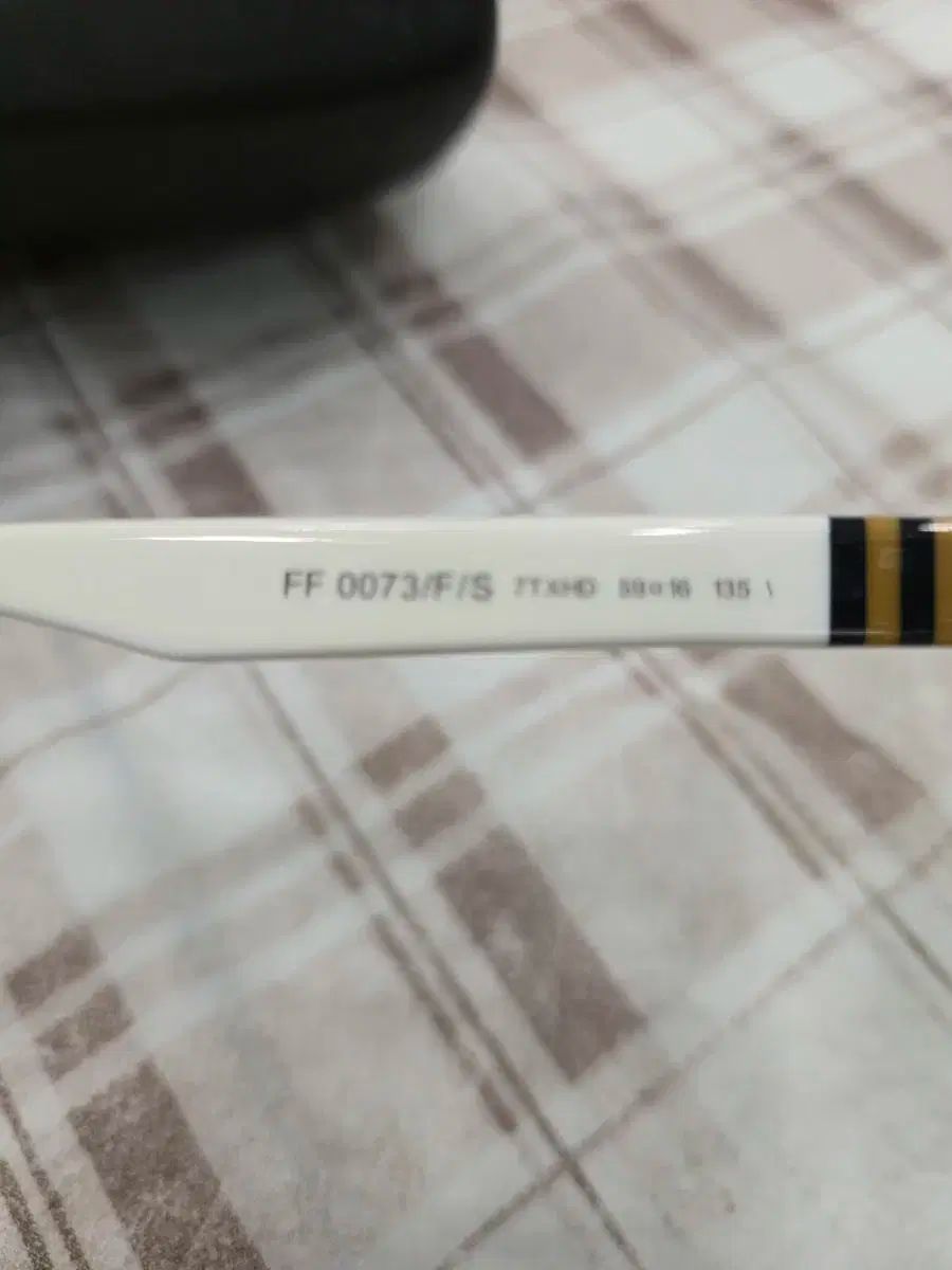  FENDI フェンディ サングラス ブラック ケース 含む サングラス 小物