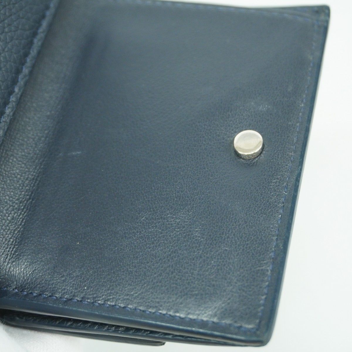 三つ折り財布 レザー