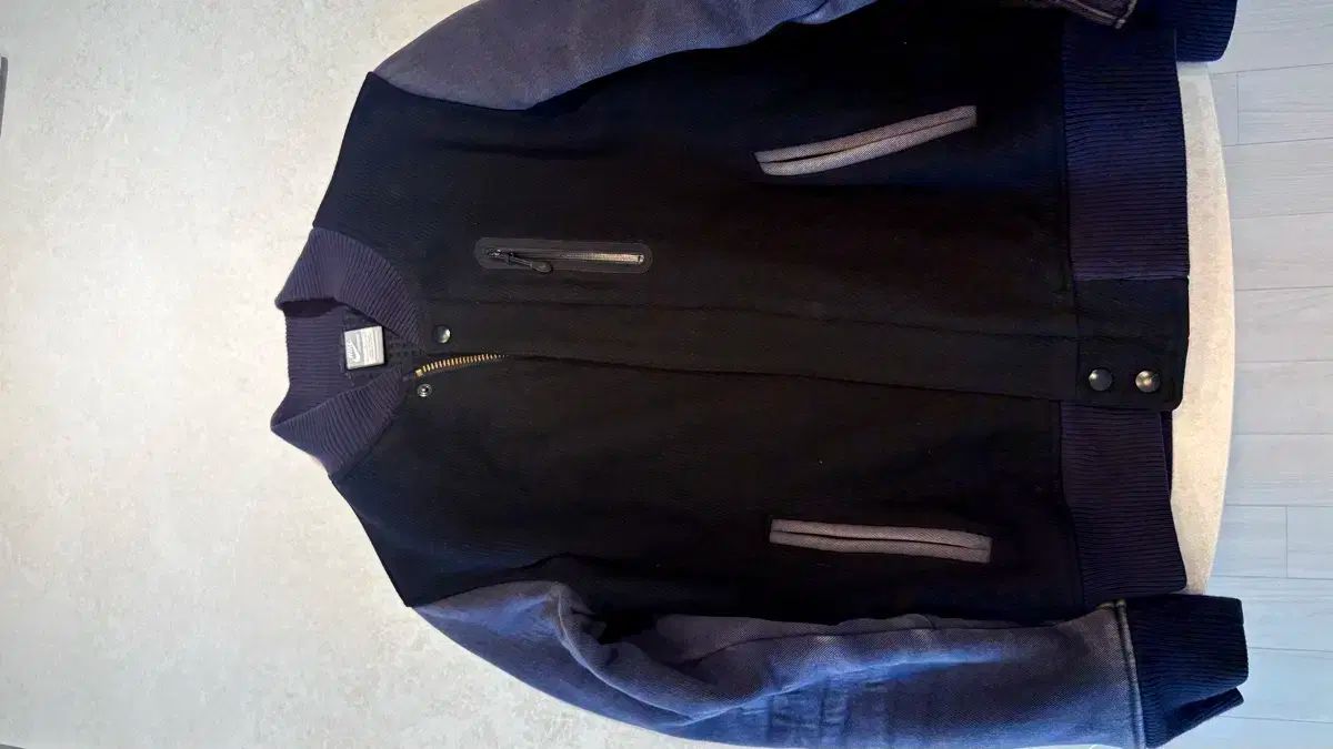 ナイキ スタジアム ジャケット L サイズです