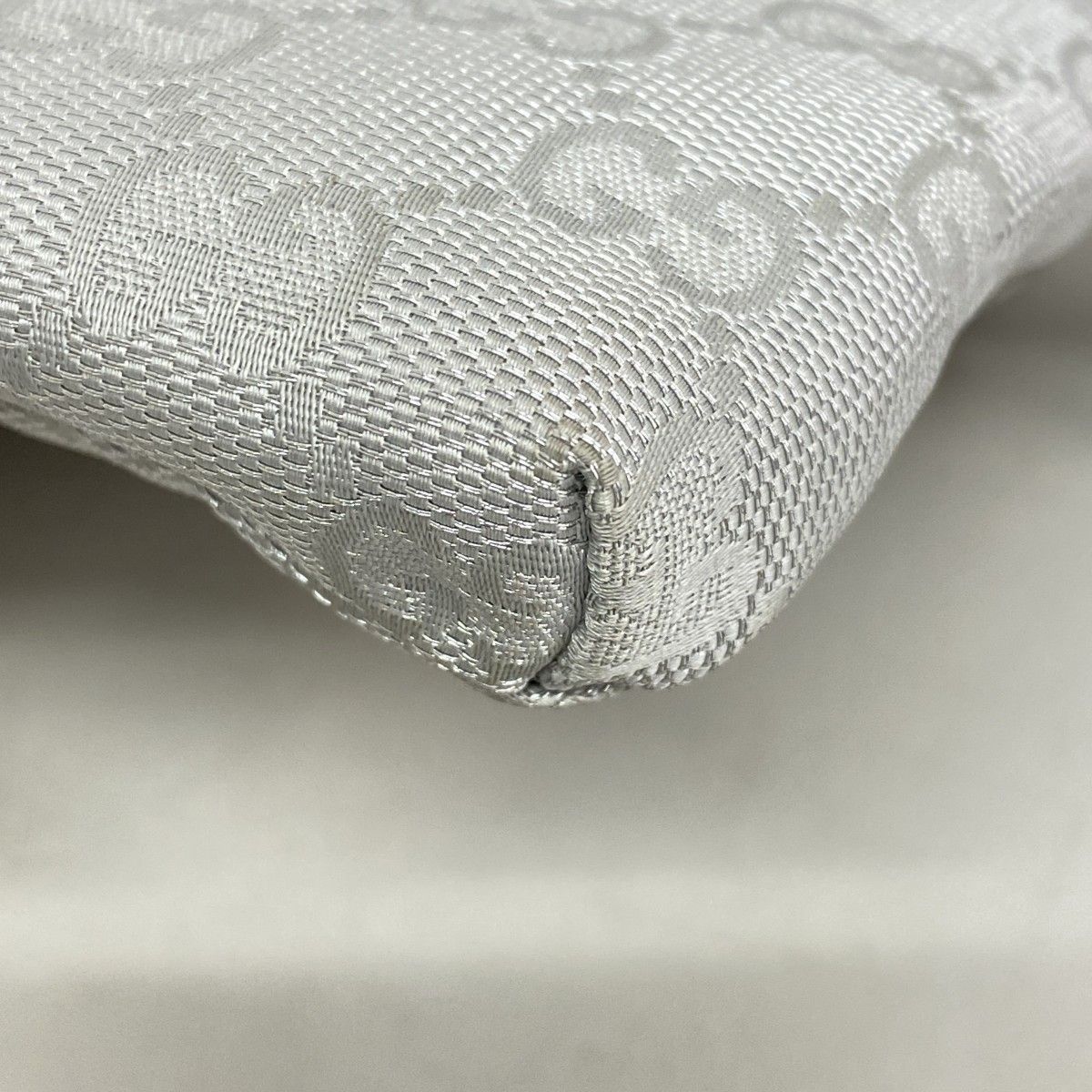 タイムセールも有。 5oc2251-h グッチ ウエストバッグ GGキャンバス 28566 キャンバス シルバー シルバー金具 レディース