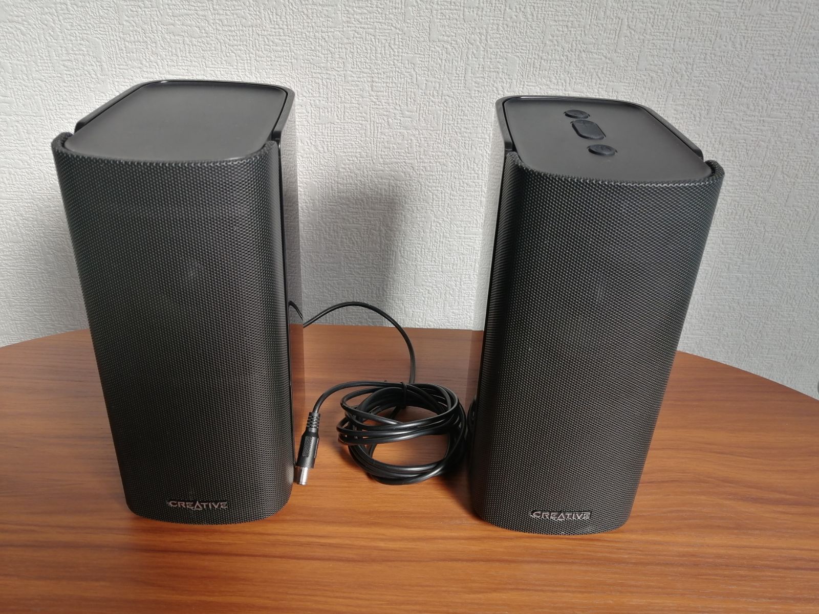 CREATIVE T100 デスクトップスピーカー Creative 購入 T100 Hi-Fi デスクトップスピーカー CREATIVE T100