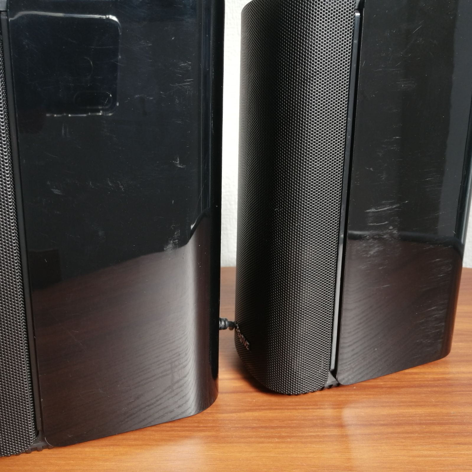 Creative 購入 T100 Hi-Fi デスクトップスピーカー CREATIVE T100